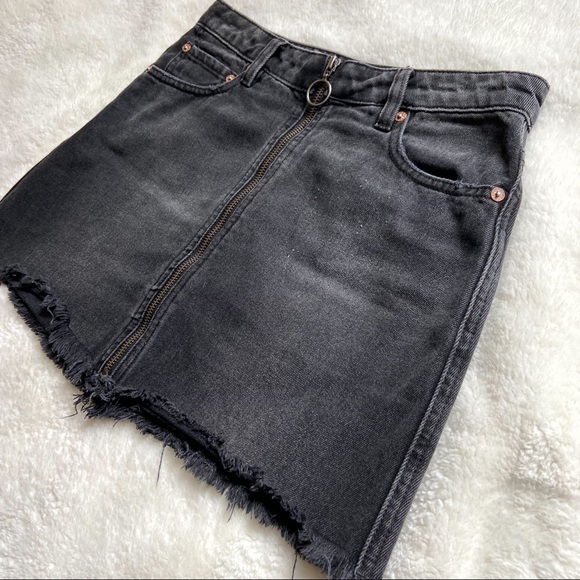 Free People Black Denim Mini Skirt Size 25 - Picture 4 of 13